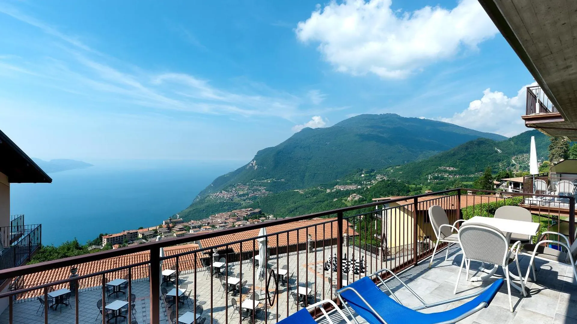 Hotel Residence Panorama La Forca, Gtsgroup Tignale 4*,  Italy